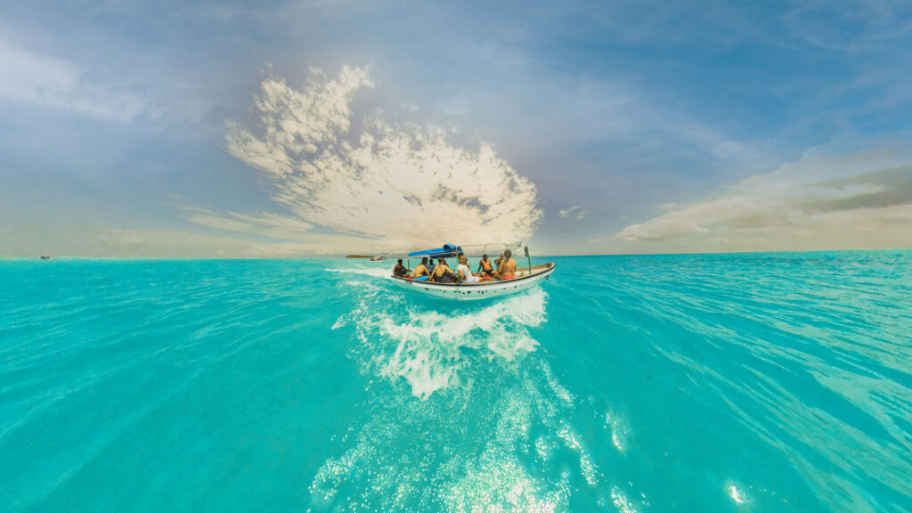 Image of Travellers on a boat